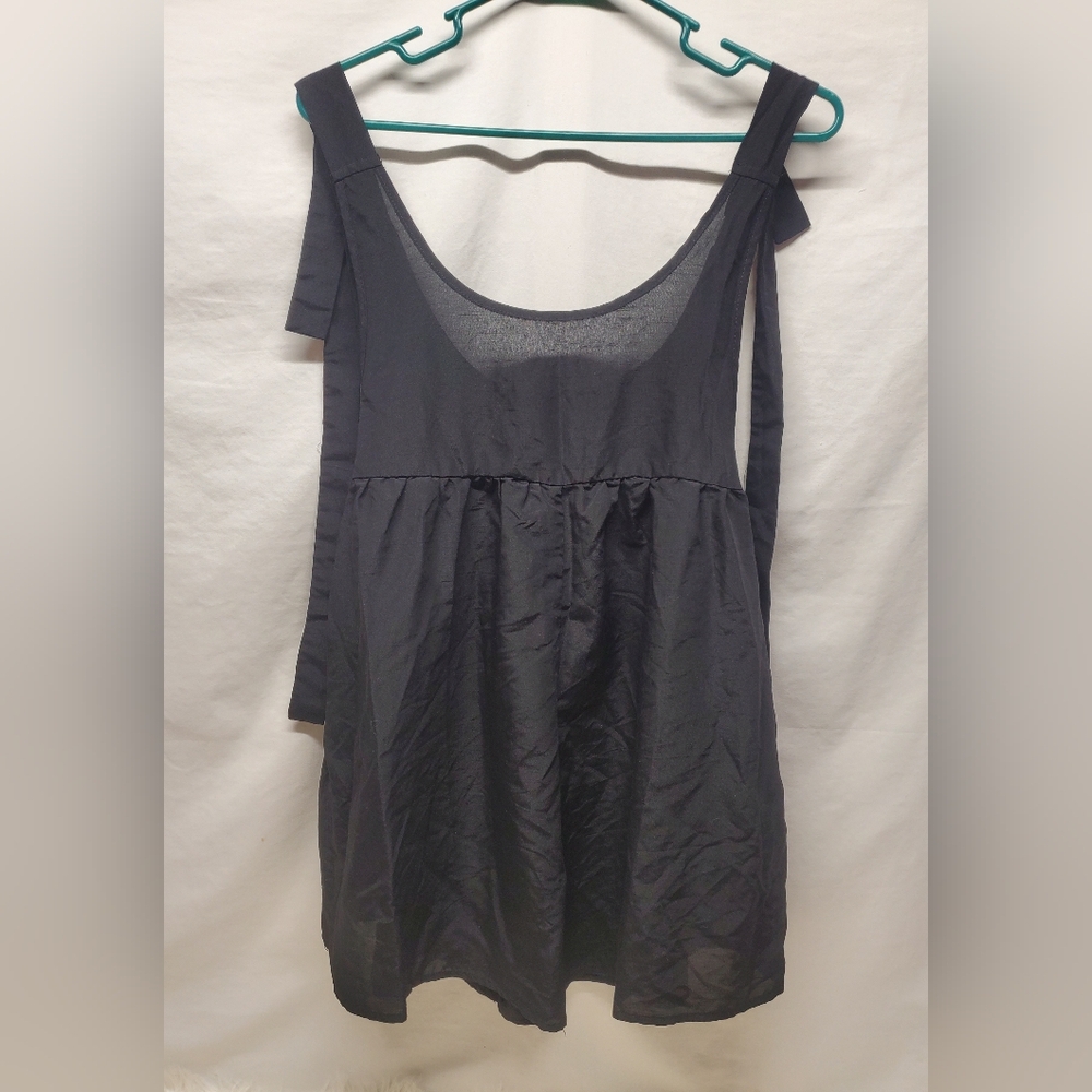 Nwot Black Romper With Pockets